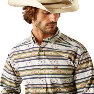 Ariat Men's Long Sleeve Classic Fit Calder Aztec Print Button Shirt 10054669